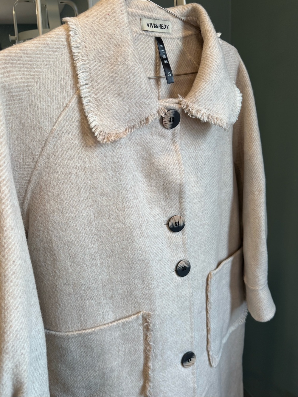 100% Wool Long Beige Coat Quiet Luxury Minimalist - Picture 3 of 7